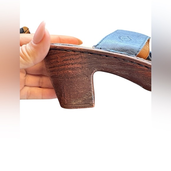 BORN Blue Floral Leather Women US 8 wood block Heels Slides Sandals preloved - Picture 6 of 8